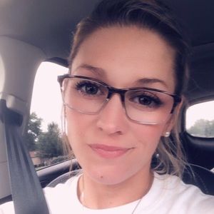 Meet your Posher, Tara